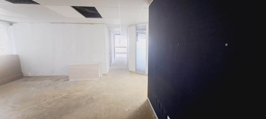 To Let commercial Property for Rent in Bo Oakdale Western Cape
